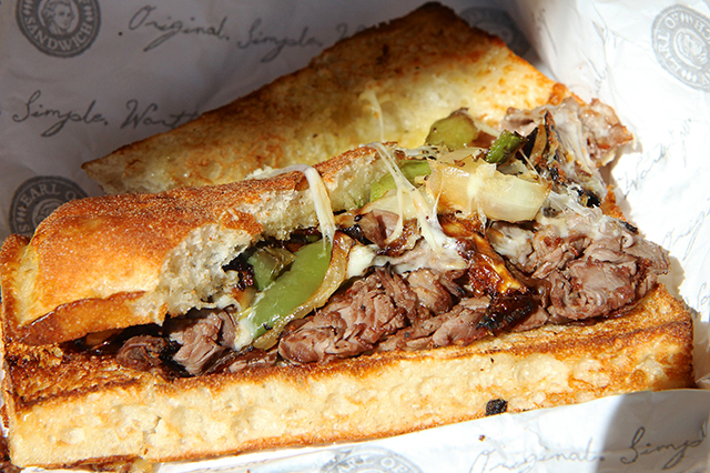 Những chiếc bánh Sandwich ở nhà hàng Earl of Sandwich sẽ khiến bạn phải “phát thèm”