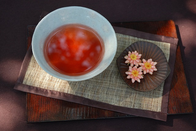 Omijacha, loại trà với 5 vị đặc trưng ngọt, chua, đắng, mặn và nóng